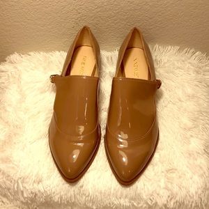 Tan flats - Nine West